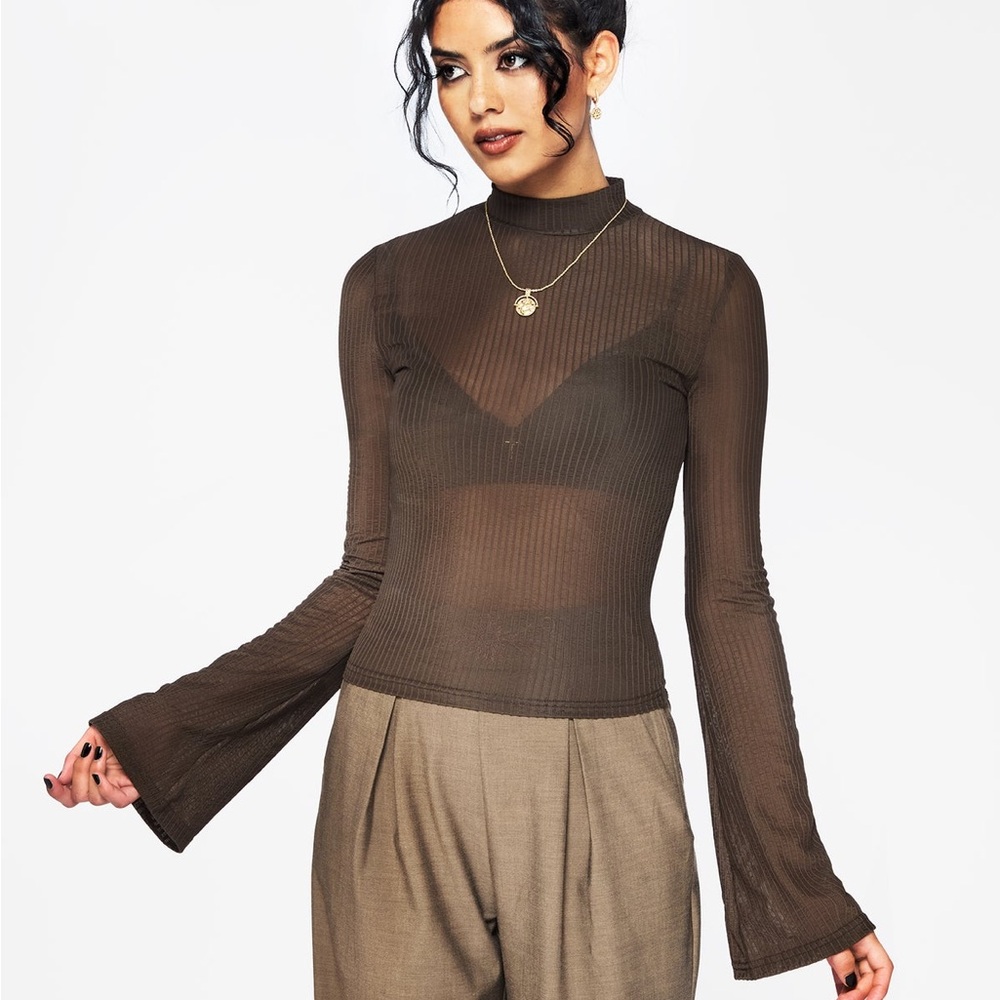 Yasmin Mesh Flare Sleeve Top